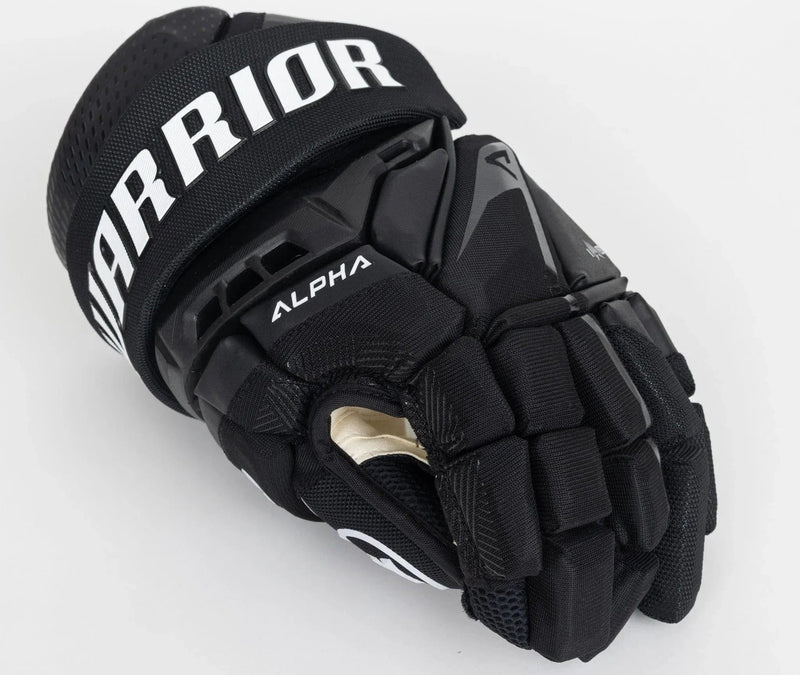 Visual of the Warrior Alpha LX3 Pro glove