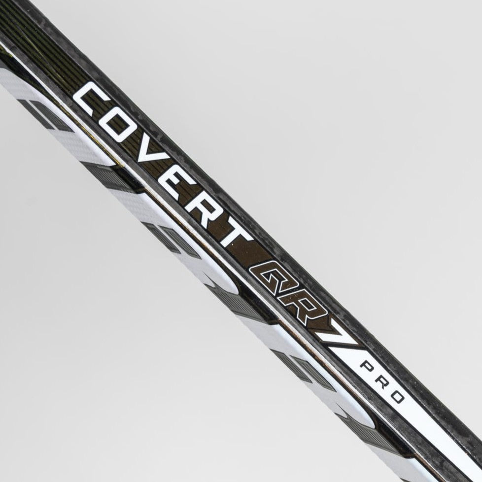 Close-up of the Covert QR7 Pro logo on the top of the stick