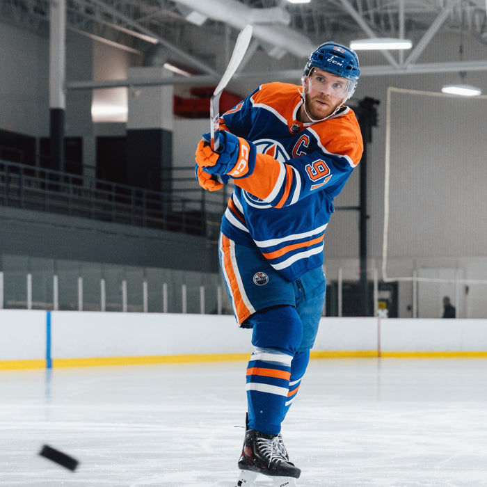 Connor McDavid shooting with a Jetspeed FT8 Pro stick