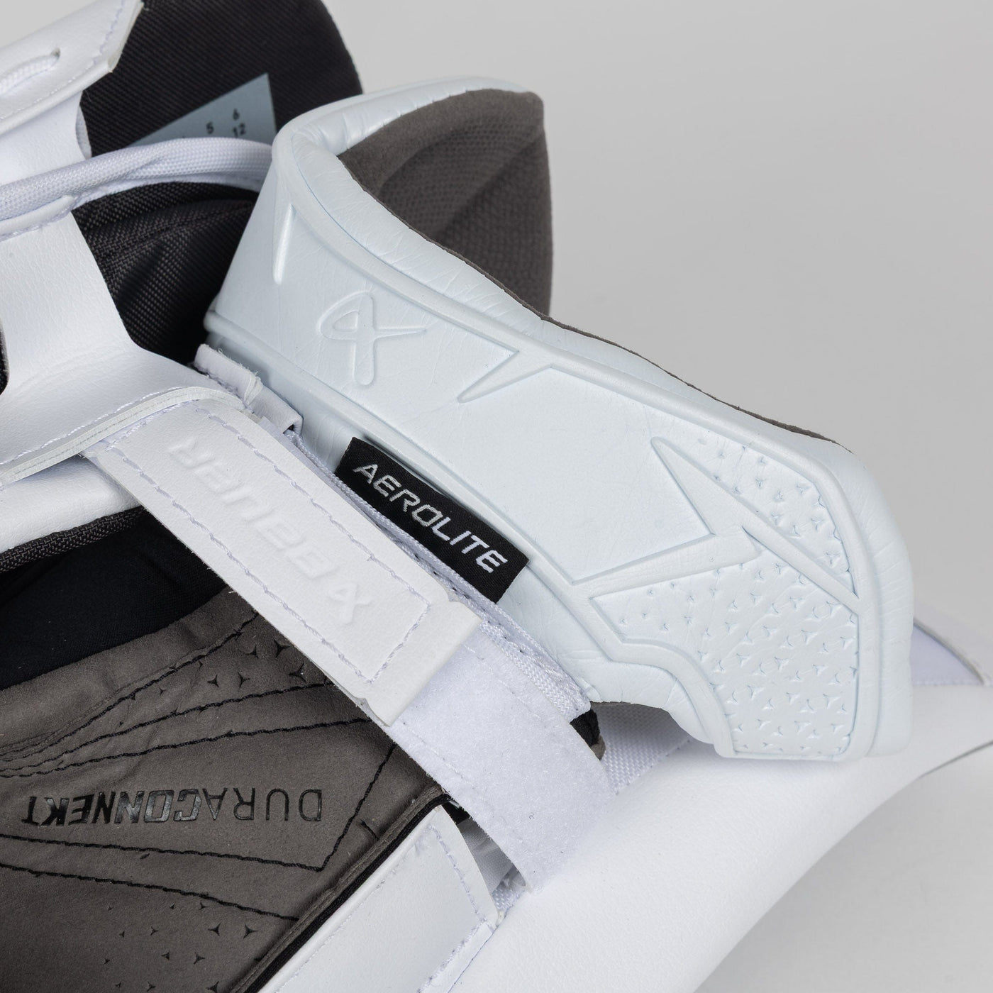 Bauer SV-Pro Intermediate Goalie Blocker - TheHockeyShop.com