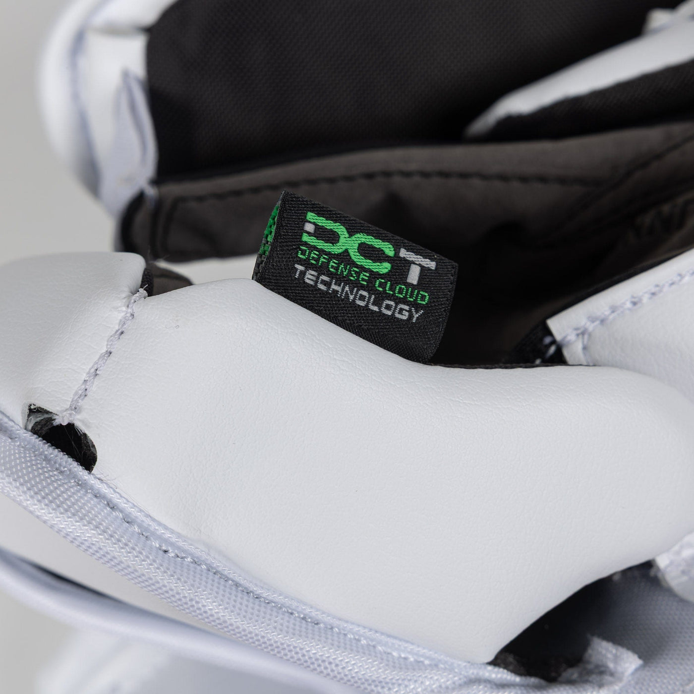 Bauer SV-Pro Junior Goalie Blocker - TheHockeyShop.com