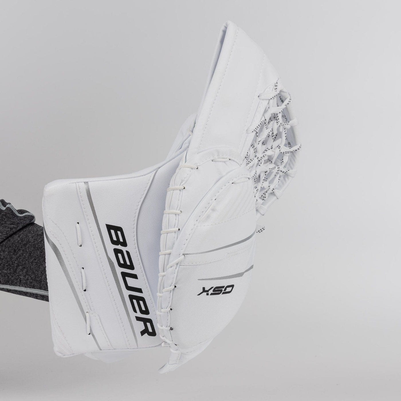 Bauer GSX Intermediate Goalie Catcher - 2023 - TheHockeyShop.com