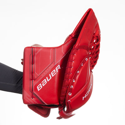 Bauer Supreme Mach Pro Stock Senior Goalie Catcher - Kristen Campbell - TheHockeyShop.com