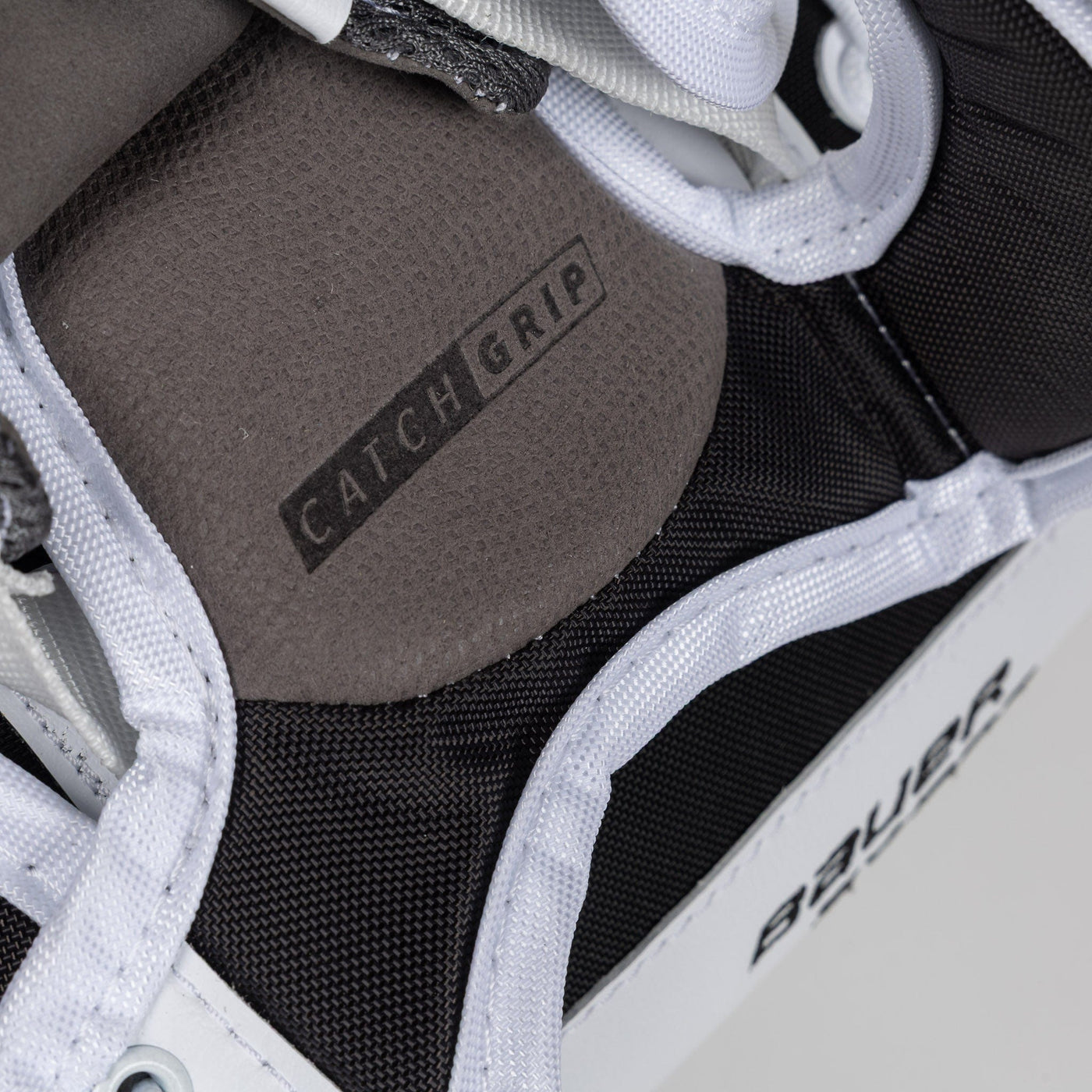 Bauer SV-Pro Intermediate Goalie Catcher - TheHockeyShop.com