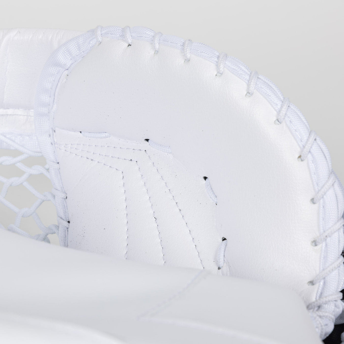 Bauer SV-Pro Senior Goalie Catcher - TheHockeyShop.com