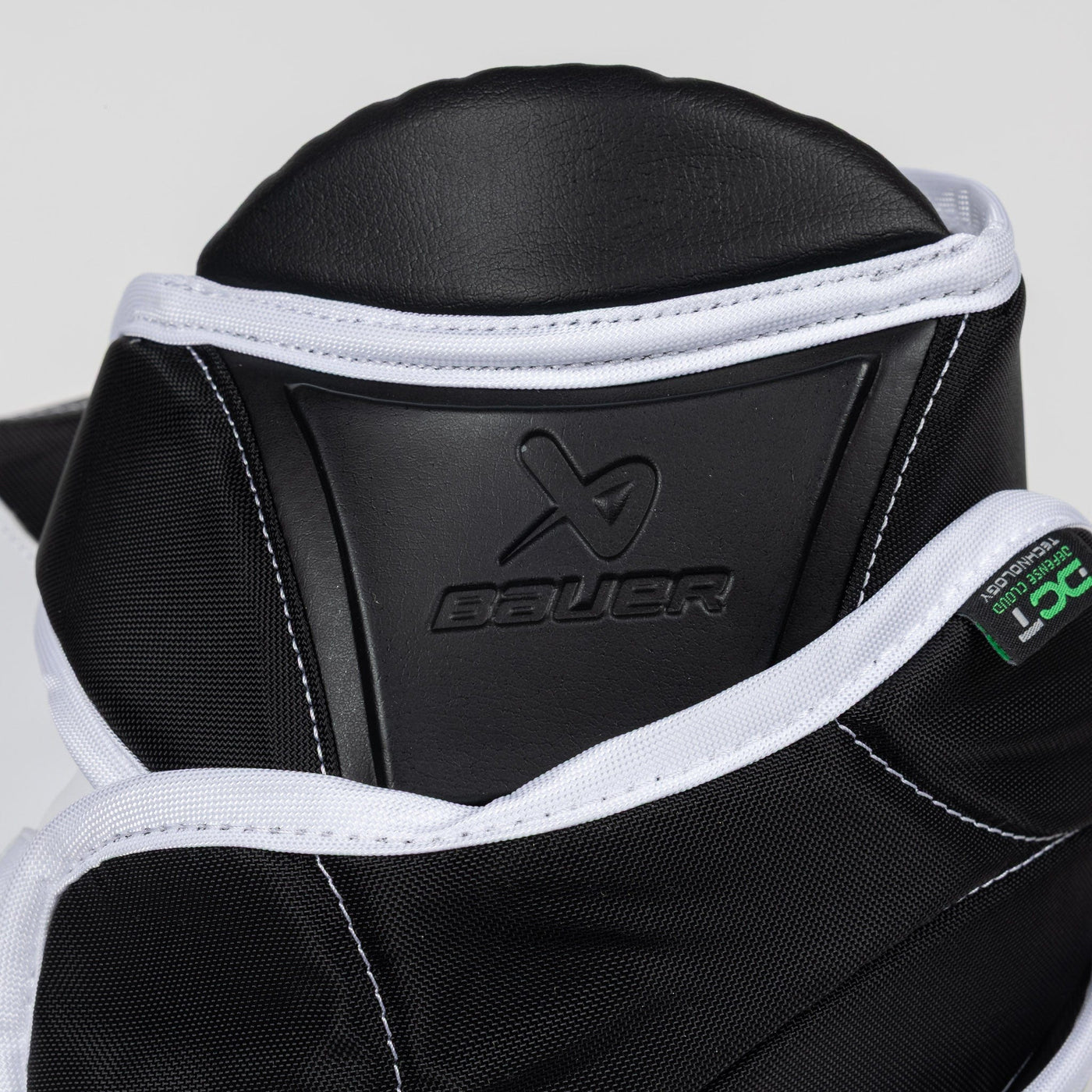 Bauer Vapor FlyLite Senior Goalie Catcher - TheHockeyShop.com