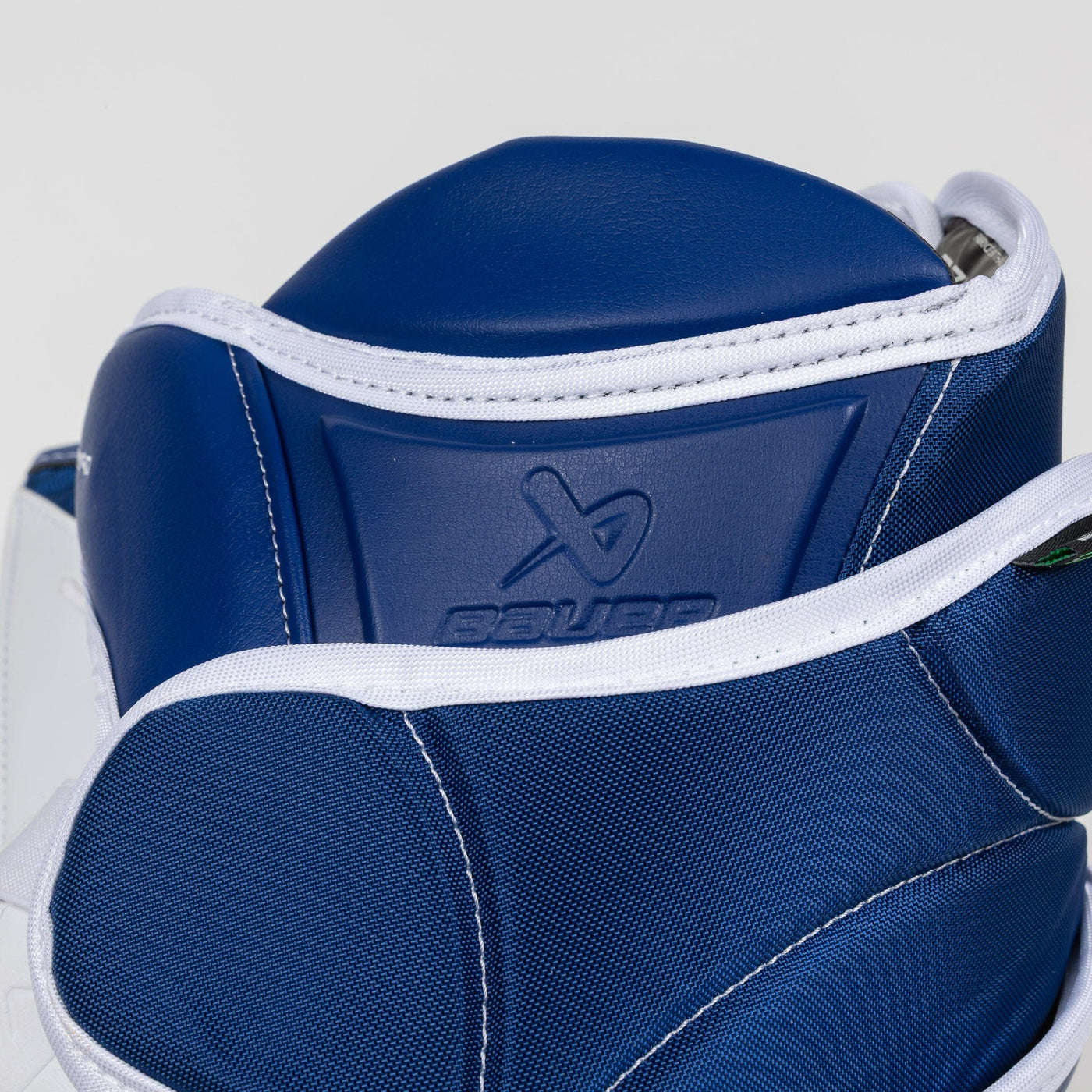 Bauer Vapor Flylite V90 Senior Goalie Catcher - TheHockeyShop.com