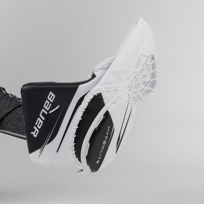 Bauer Vapor HyperLite 2 Senior Goalie Catcher - The Hockey Shop Source For Sports