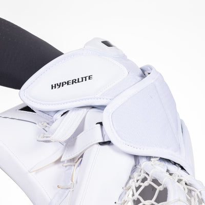 Bauer Vapor HyperLite Senior Goalie Catcher - Pro Stock - TheHockeyShop.com