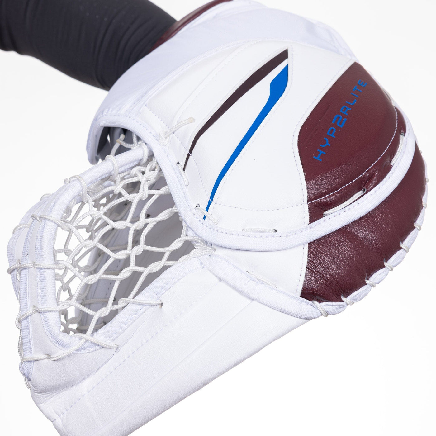 Bauer Vapor HyperLite2 Pro Stock Senior Goalie Catcher - Justus Annunen - TheHockeyShop.com