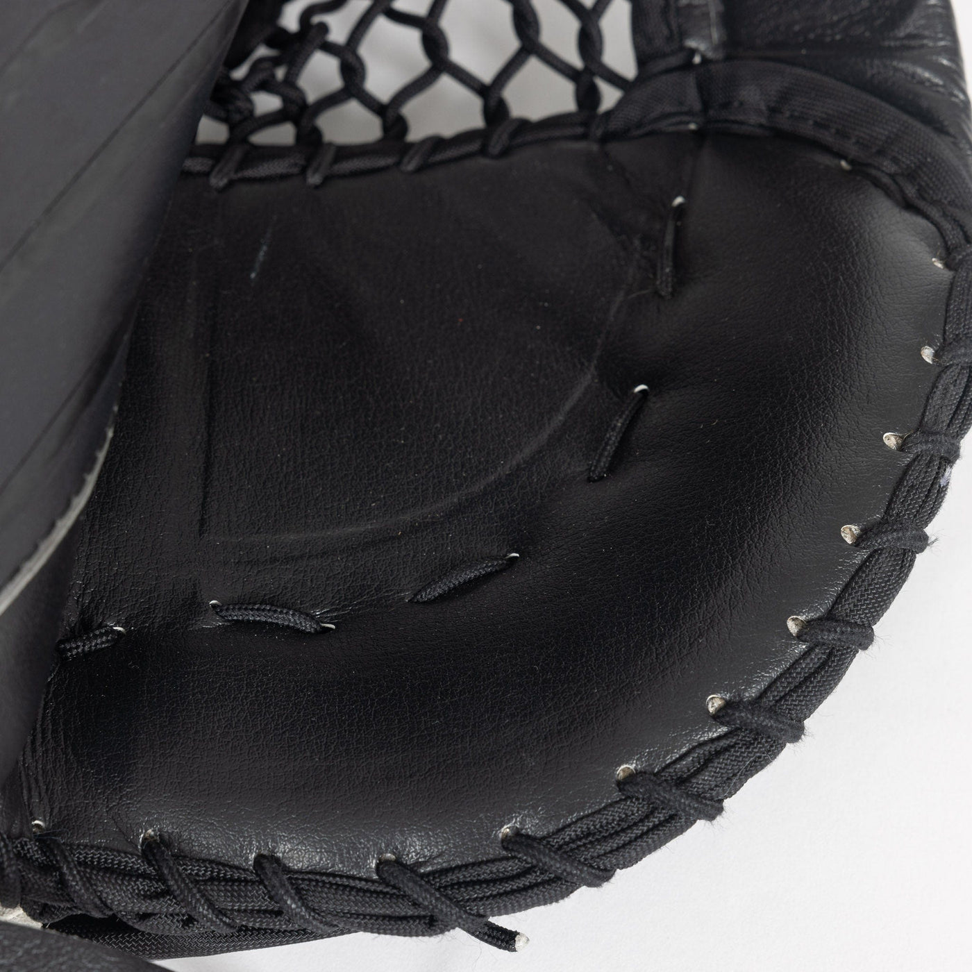 Bauer Vapor HyperLite Senior Goalie Catcher - USED #1 - TheHockeyShop.com