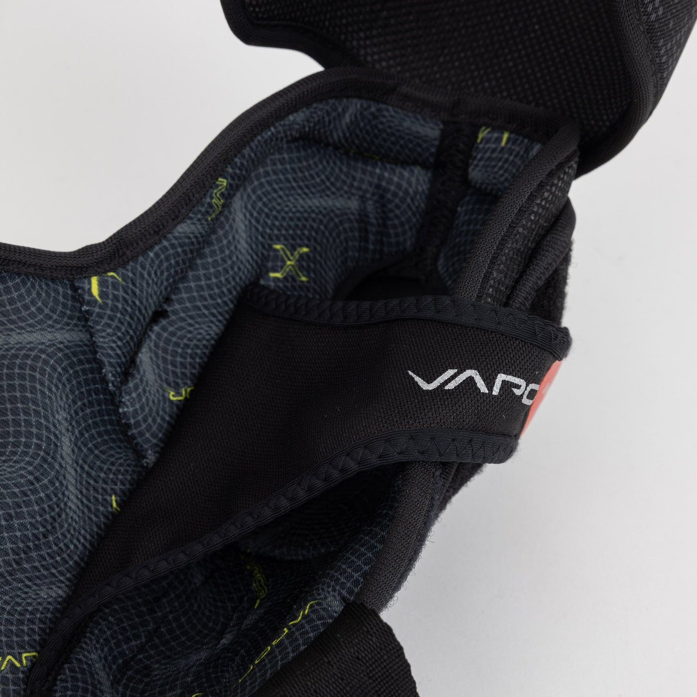 Bauer Vapor Fly40 Intermediate Hockey Elbow Pads - TheHockeyShop.com