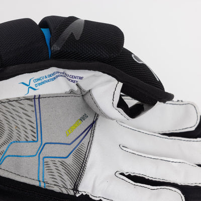 Bauer Vapor FlyLite Senior Hockey Gloves - TheHockeyShop.com