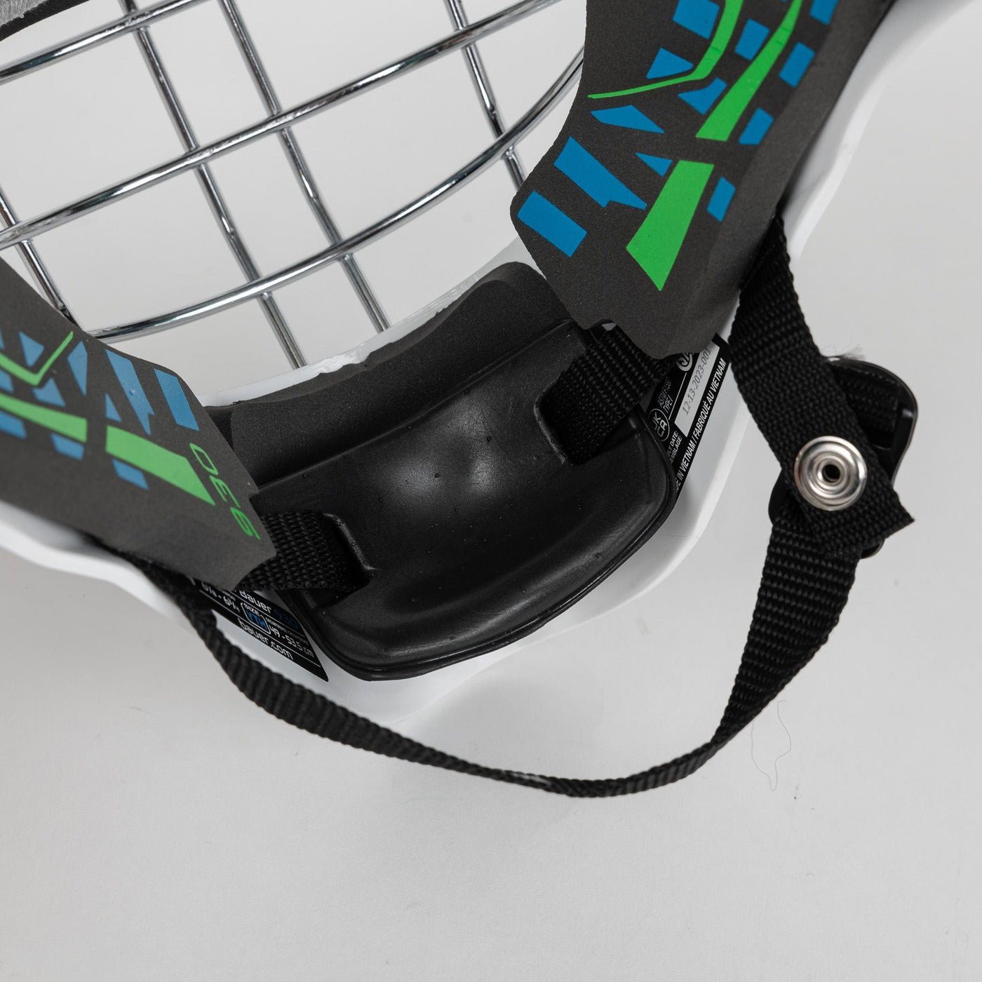 Bauer 930 Youth Goalie Mask - TheHockeyShop.com
