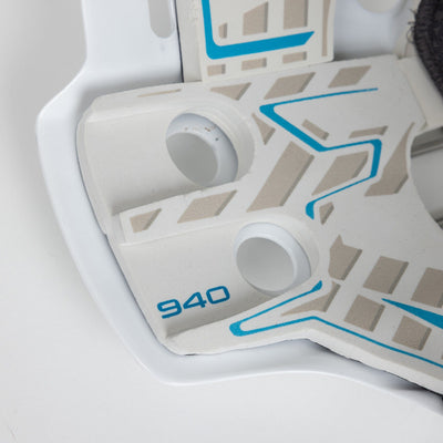 Bauer 940 Senior Goalie Mask - TheHockeyShop.com
