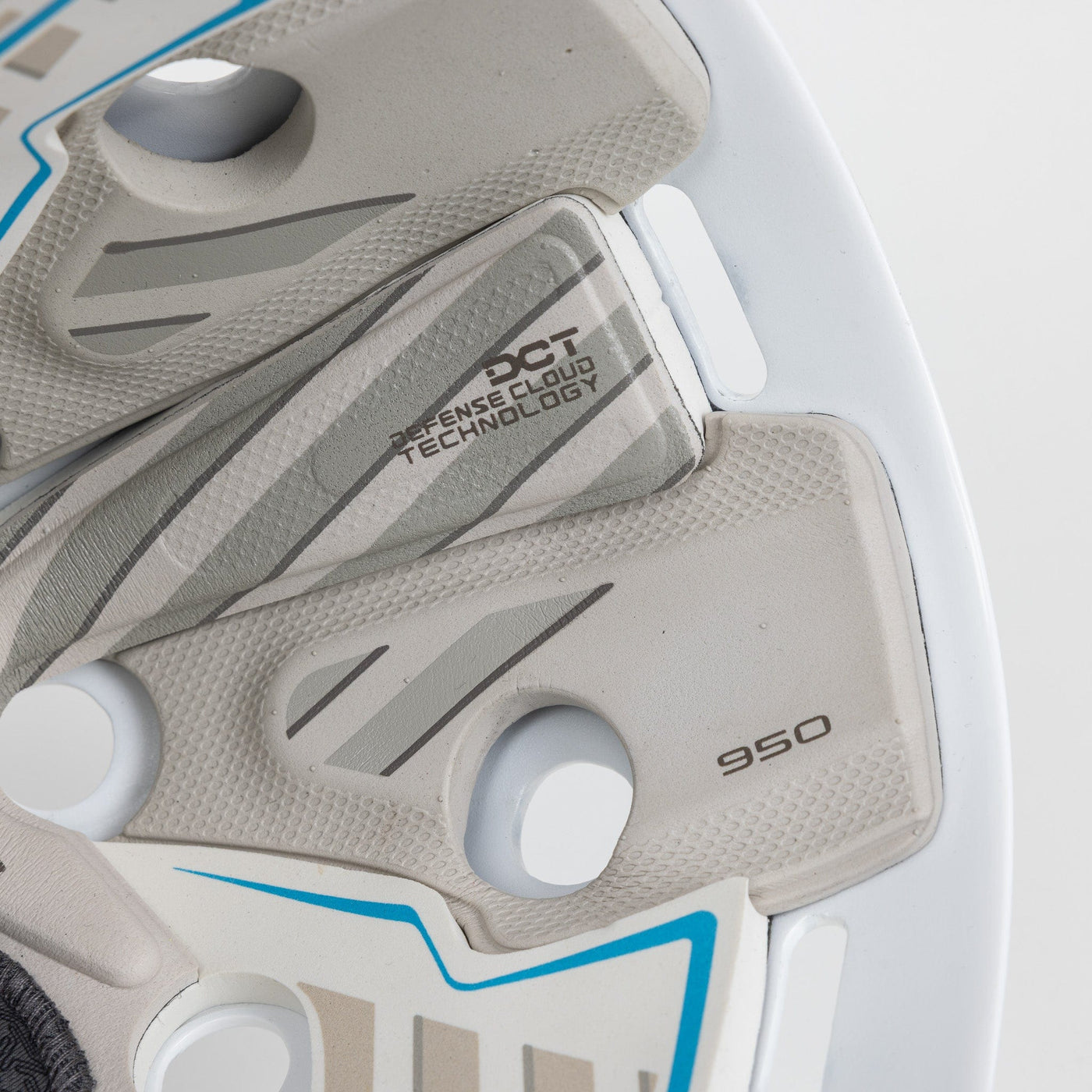 Bauer 950 Junior Goalie Mask - TheHockeyShop.com