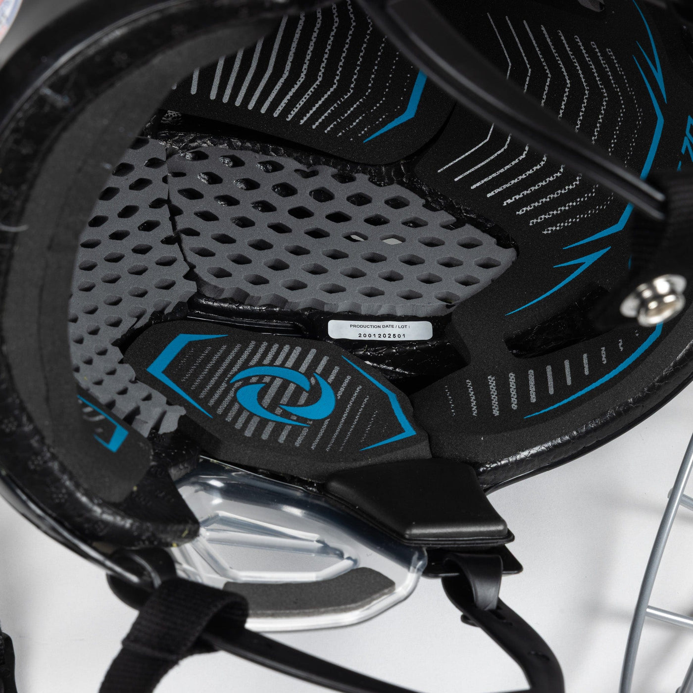 Bauer Re-AKT 70 Hockey Helmet / Cage Combo - TheHockeyShop.com