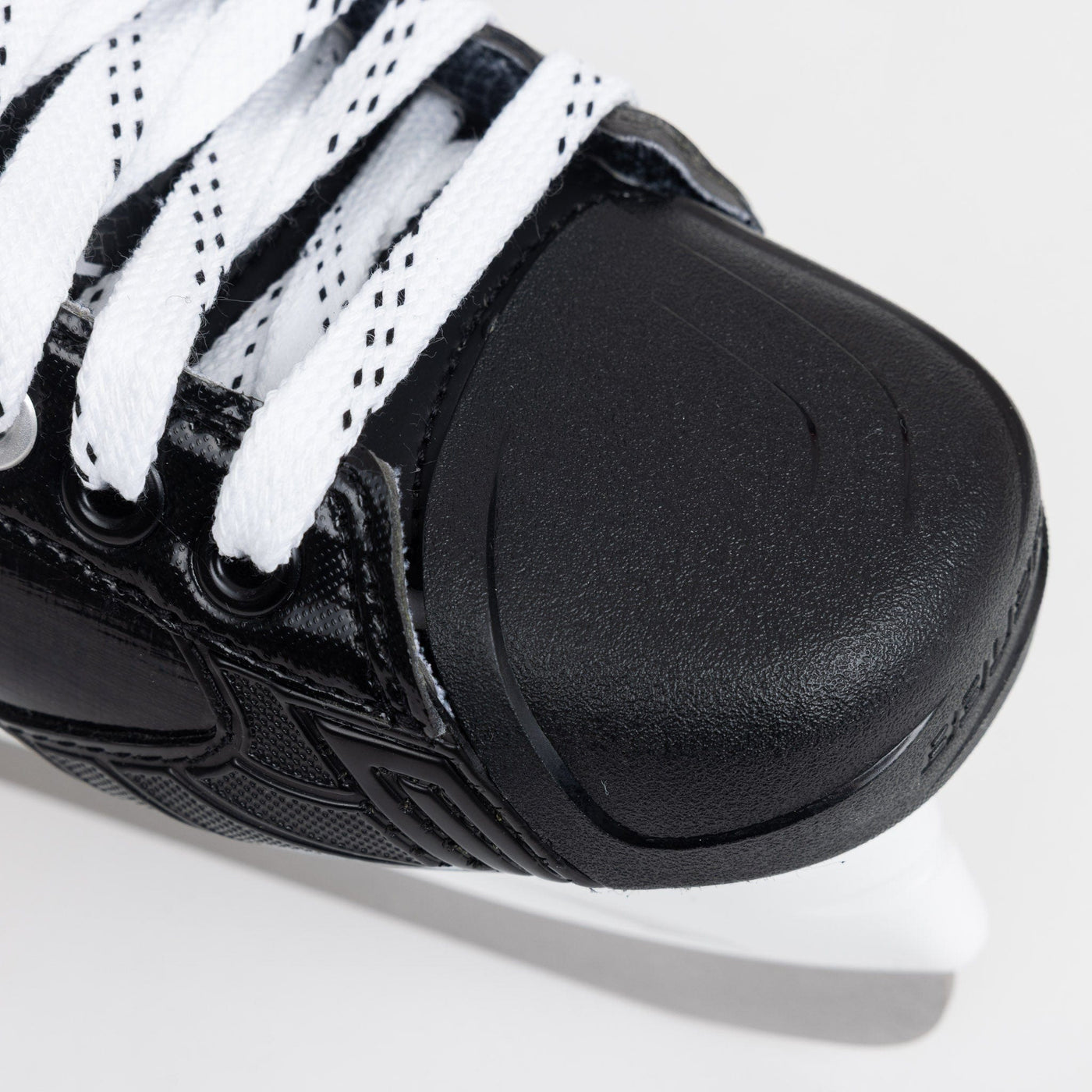Bauer Vapor Fly40 Junior Hockey Skates - TheHockeyShop.com