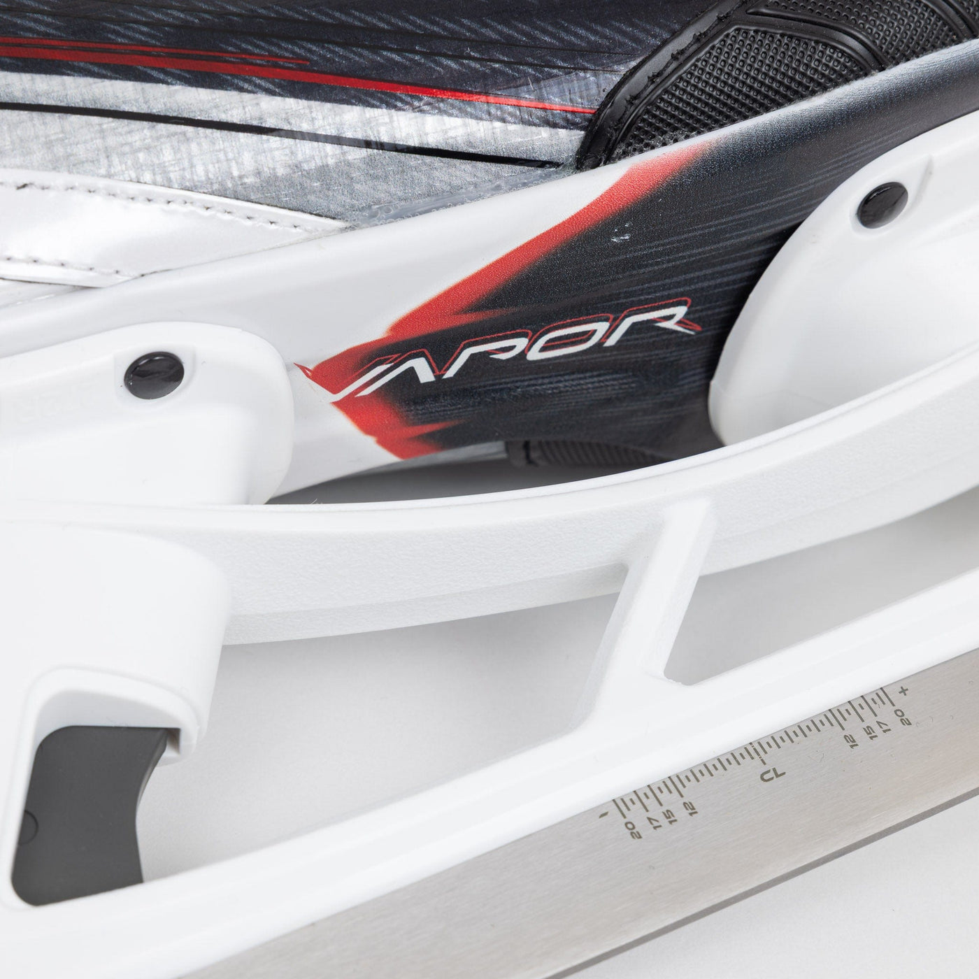 Bauer Vapor Fly40 Senior Hockey Skates - TheHockeyShop.com