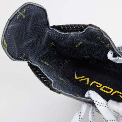 Bauer Vapor Fly40 Senior Hockey Skates - TheHockeyShop.com