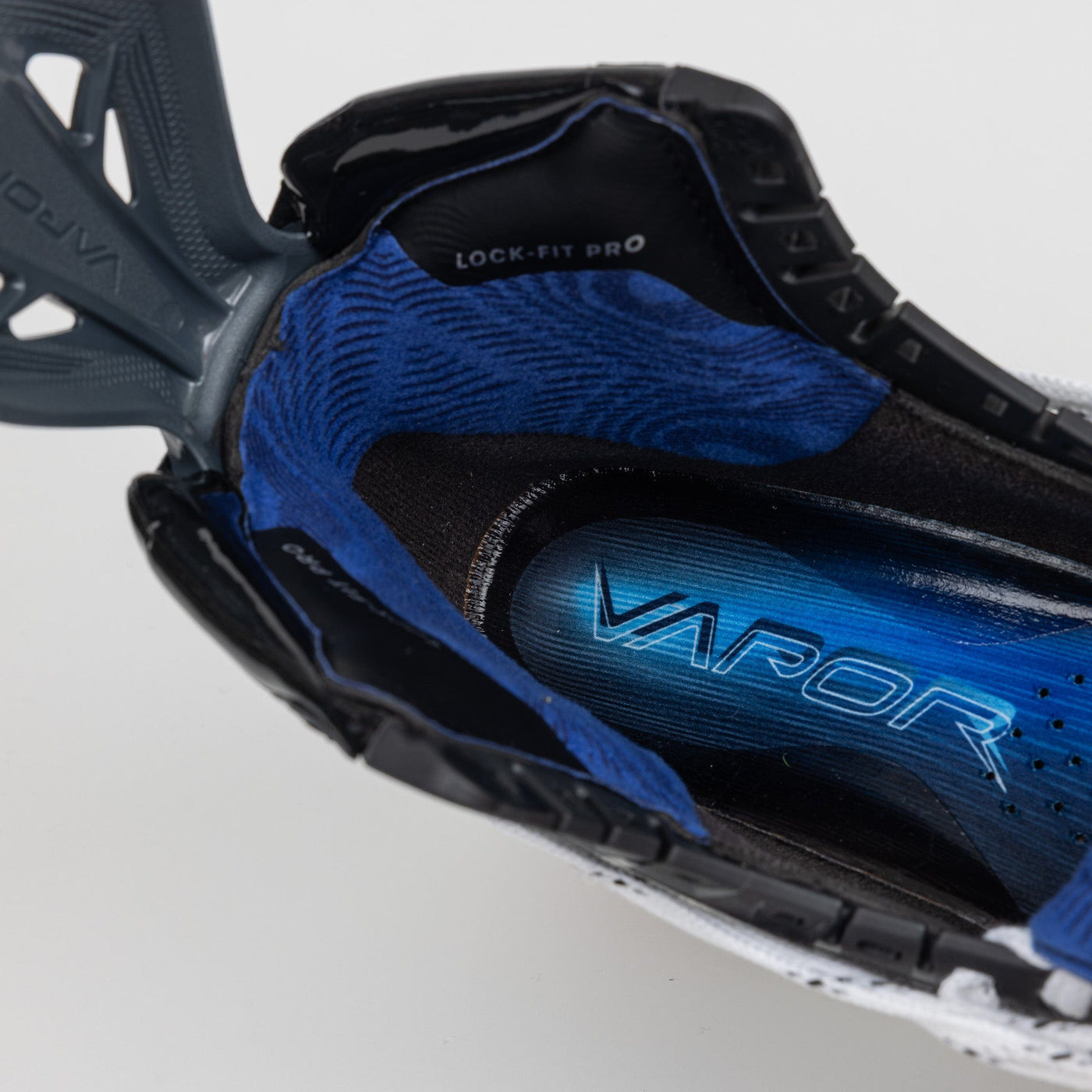 Bauer Vapor FlyLite Intermediate Hockey Skates - TheHockeyShop.com