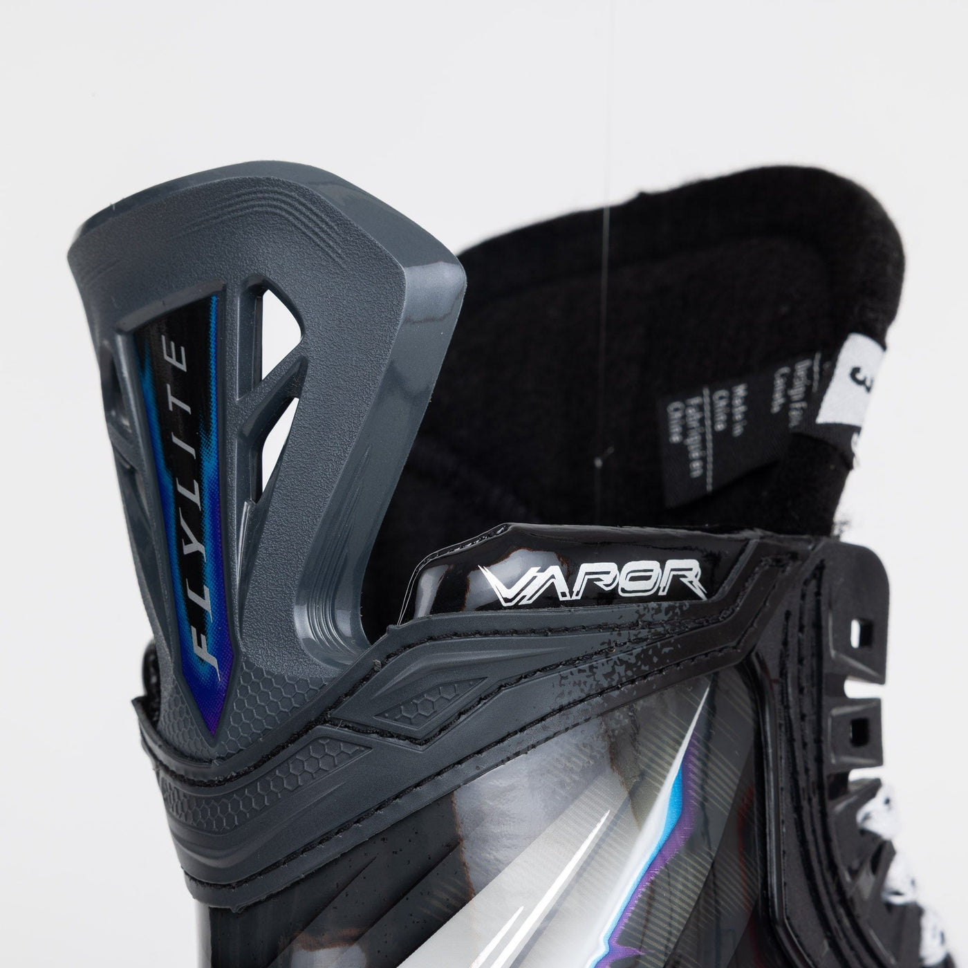 Bauer Vapor FlyLite Junior Hockey Skates - TheHockeyShop.com