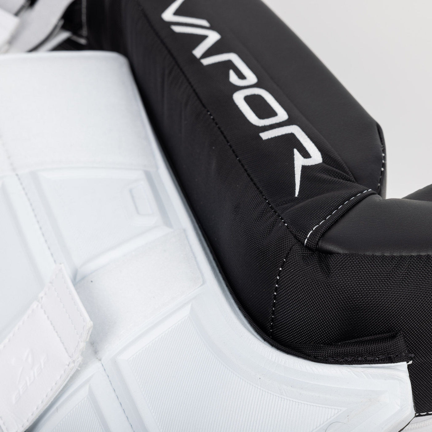 Bauer Vapor X5 Pro Senior Goalie Leg Pads - The Hockey Shop Source For Sports