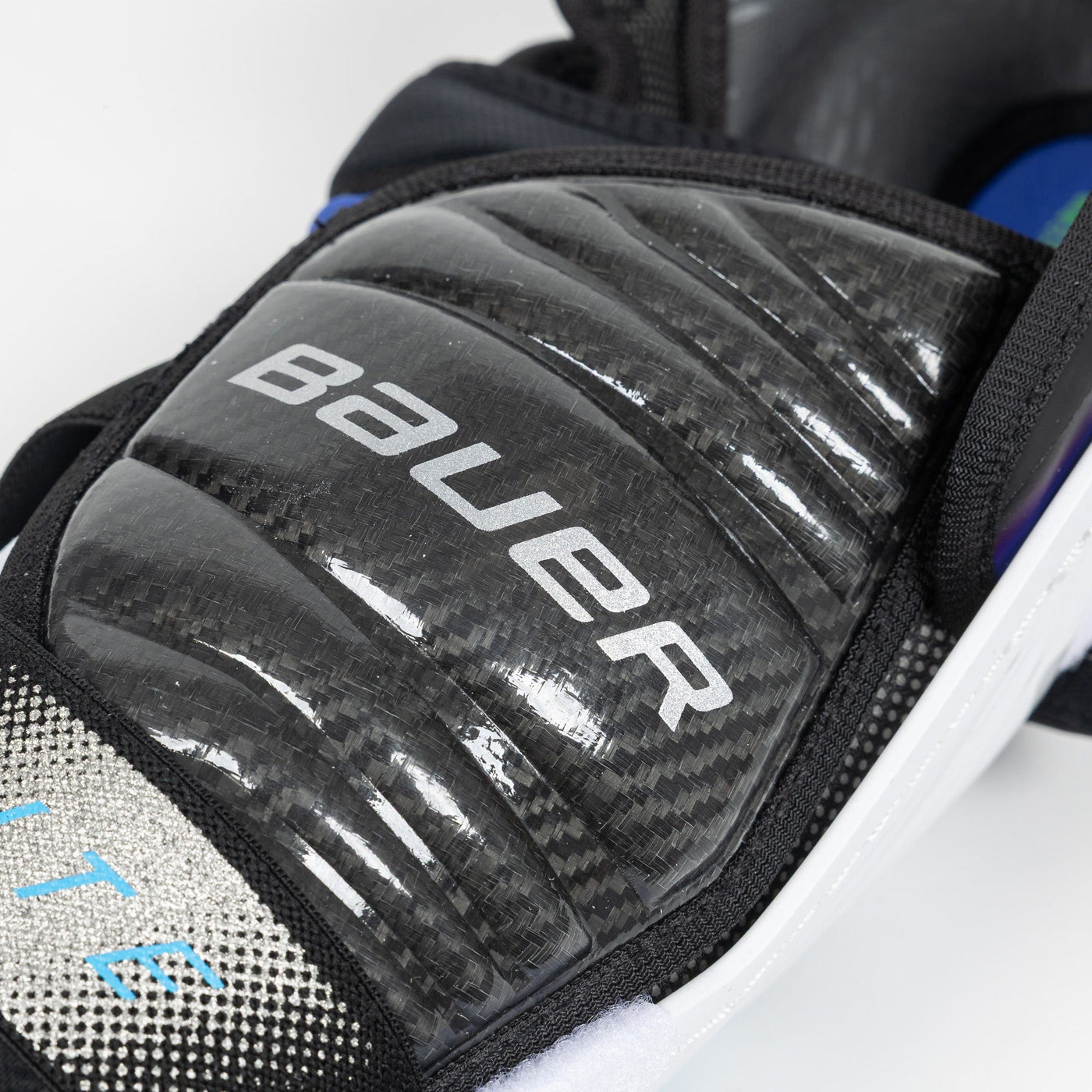 Bauer Vapor FlyLite Intermediate Hockey Shin Guards - TheHockeyShop.com