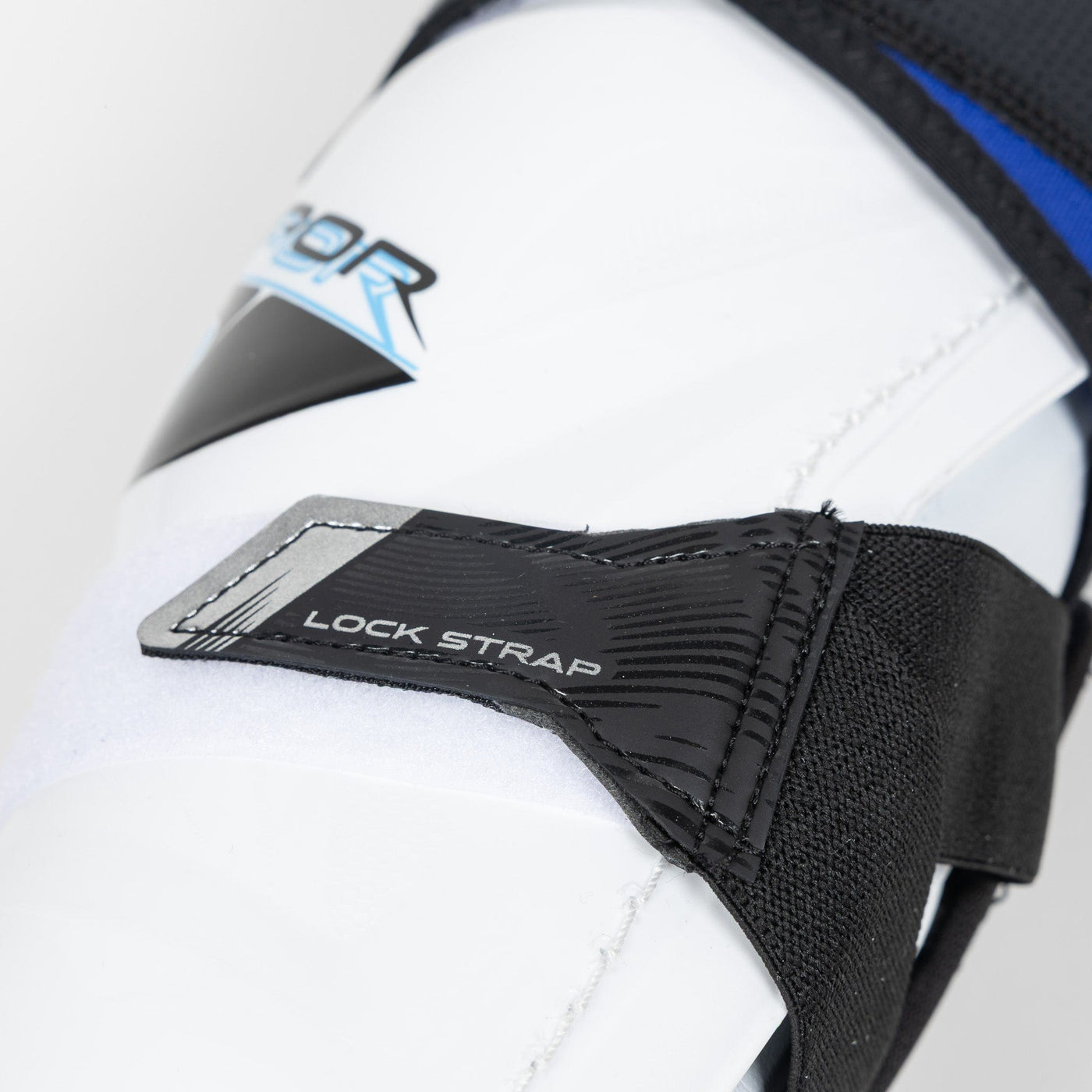 Bauer Vapor FlyLite Intermediate Hockey Shin Guards - TheHockeyShop.com