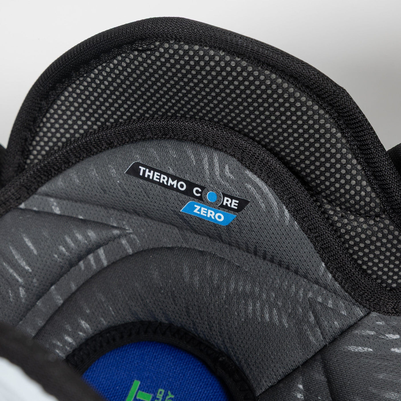 Bauer Vapor FlyLite Intermediate Hockey Shin Guards - TheHockeyShop.com