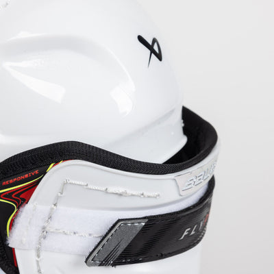 Bauer Vapor FlyPro Junior Hockey Shin Guards - TheHockeyShop.com