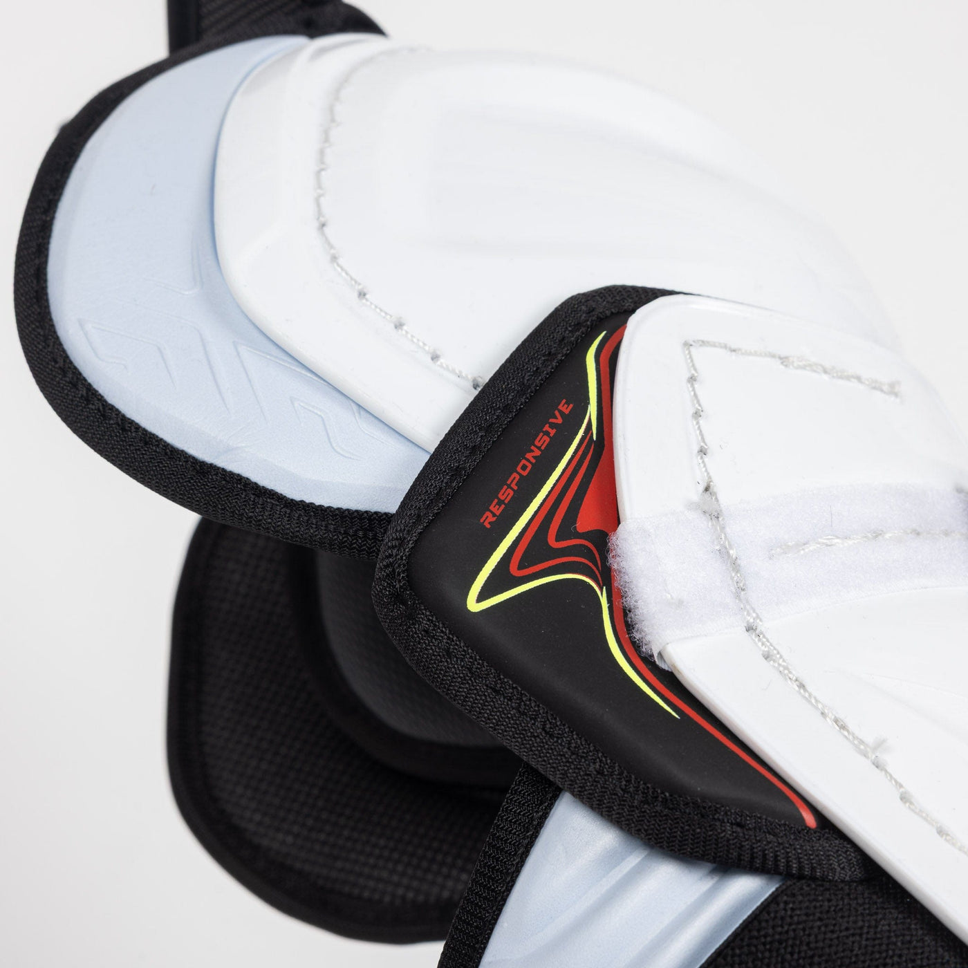 Bauer Vapor FlyPro Senior Hockey Shin Guards - TheHockeyShop.com