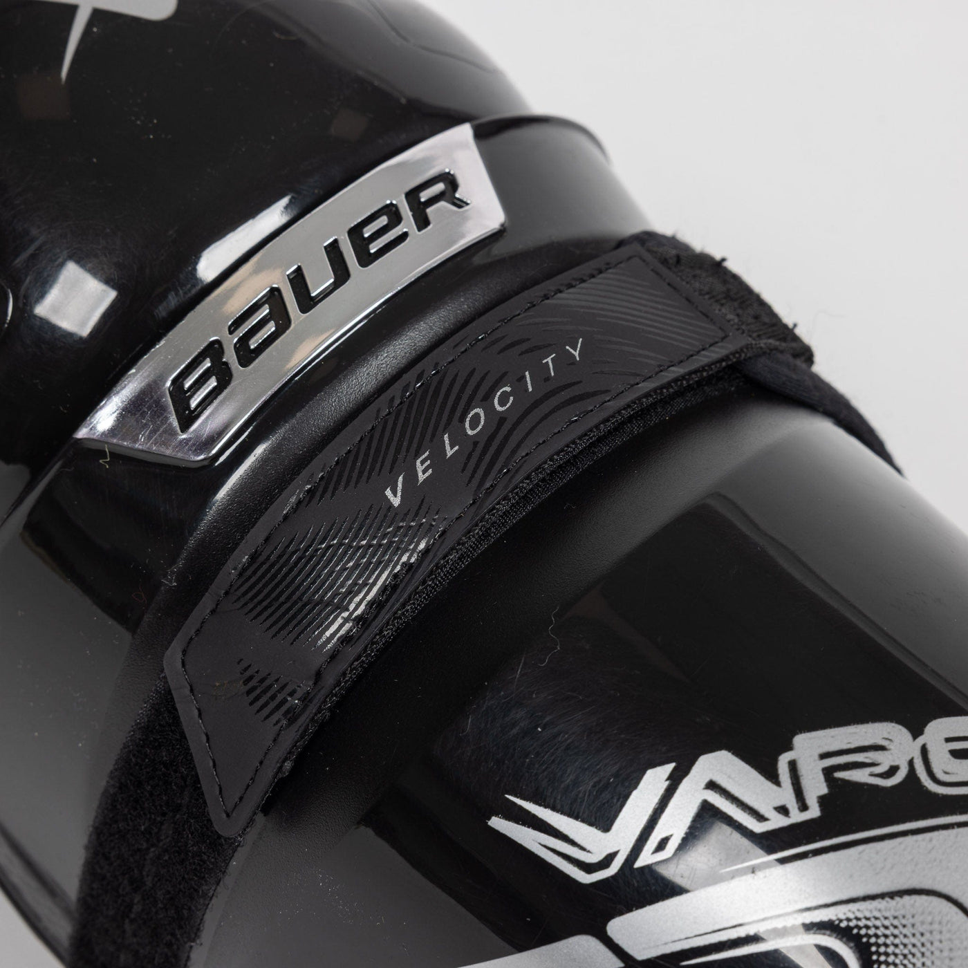Bauer Vapor Velocity Senior Hockey Shin Guards - TheHockeyShop.com