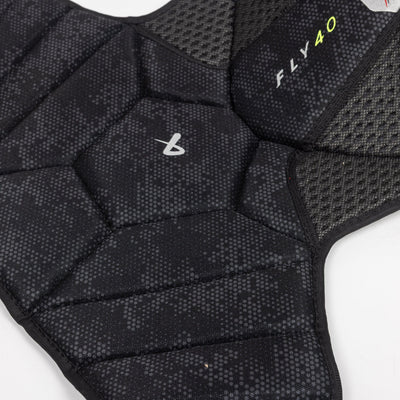 Bauer Vapor Fly40 Senior Hockey Shoulder Pads - TheHockeyShop.com