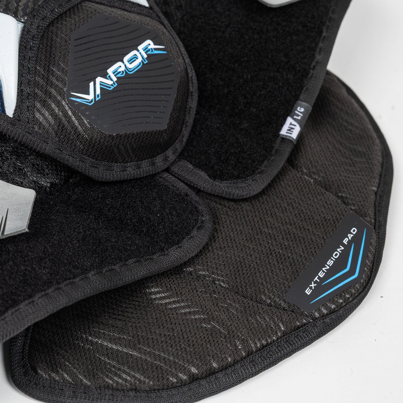 Bauer Vapor FlyLite Intermediate Hockey Shoulder Pads - TheHockeyShop.com