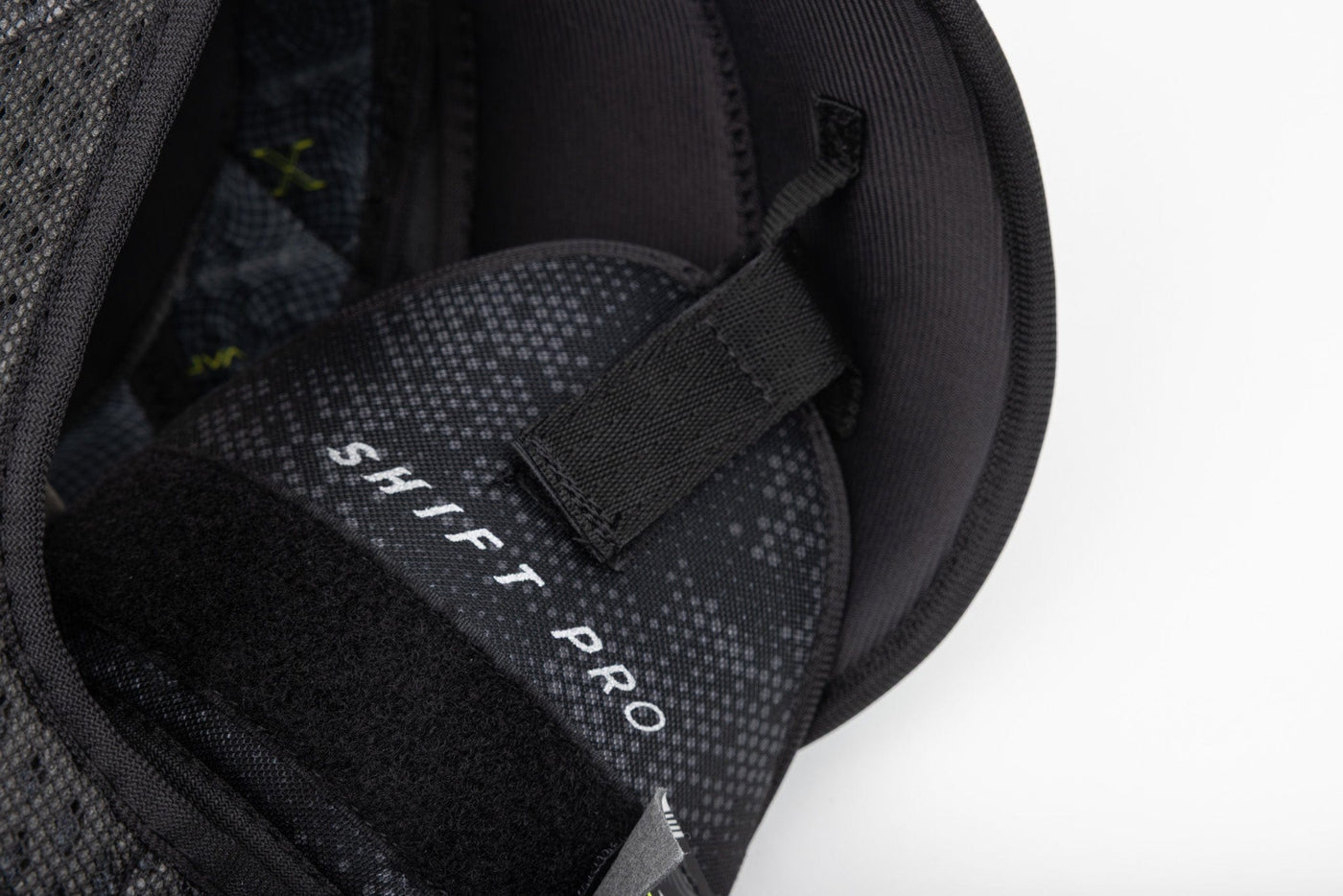 Bauer Vapor Shift Pro Intermediate Hockey Shoulder Pads - TheHockeyShop.com