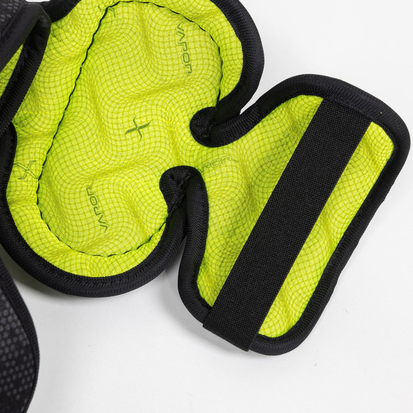 Bauer Vapor Shift Pro Youth Hockey Shoulder Pads - TheHockeyShop.com