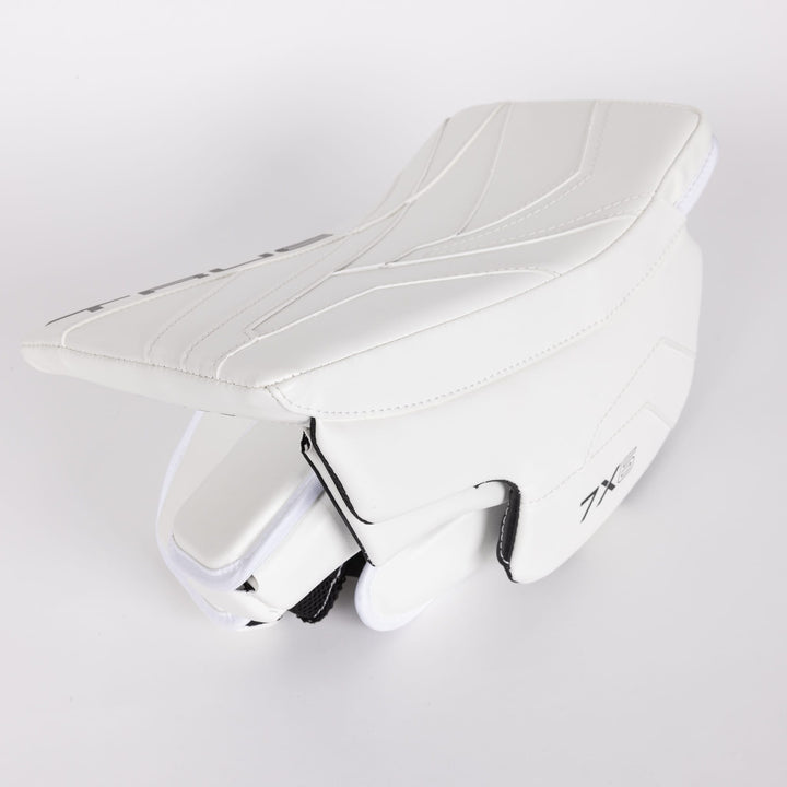 True Catalyst 7X6 Senior Goalie Blocker | TheHockeyShop.com