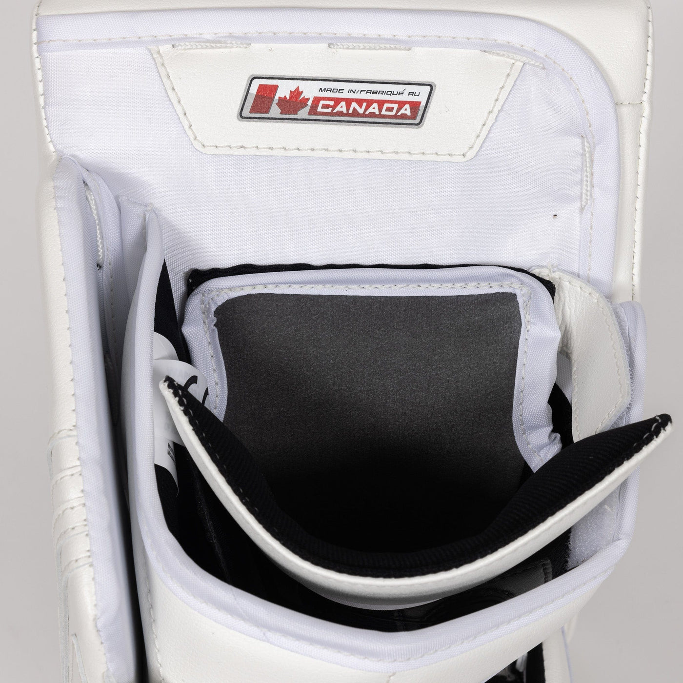 Brian's Iconik Senior Goalie Blocker - TheHockeyShop.com