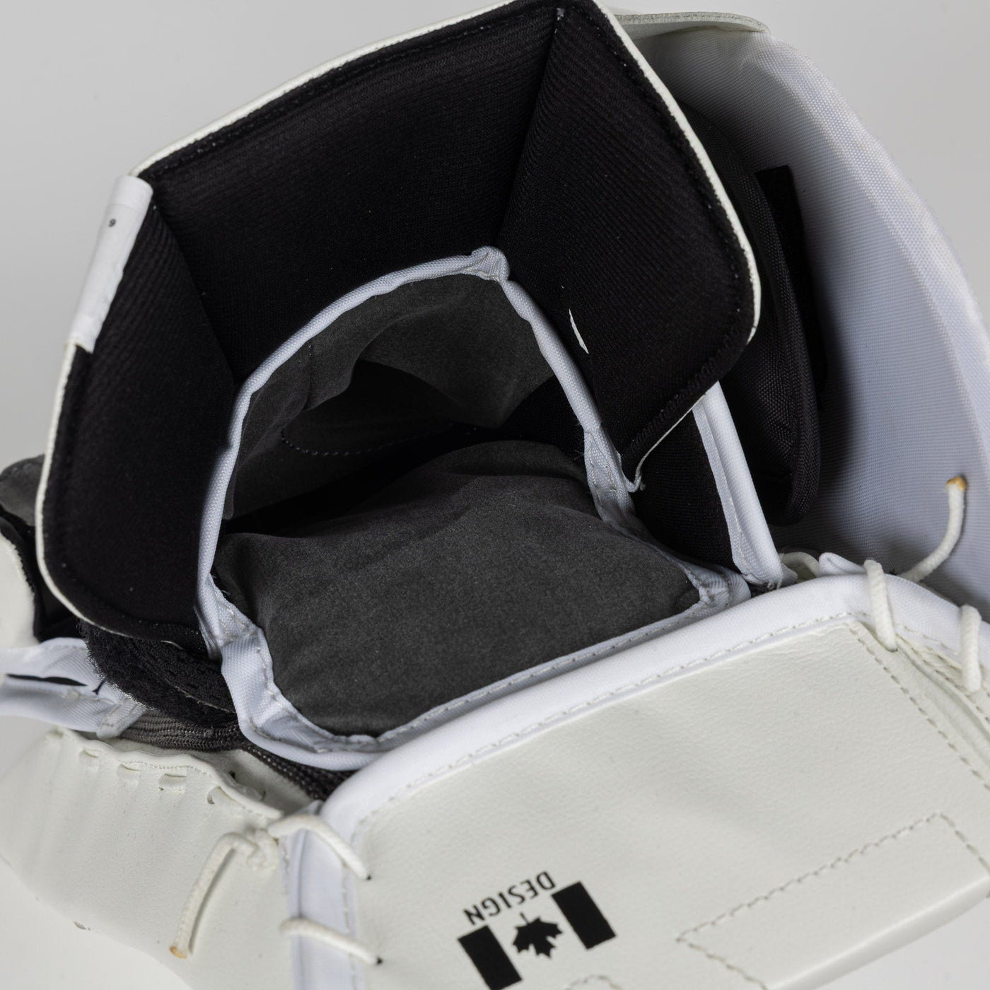 Brian's Blockers Brian's OPTIK X4 Junior Goalie Blocker - TheHockeyShop