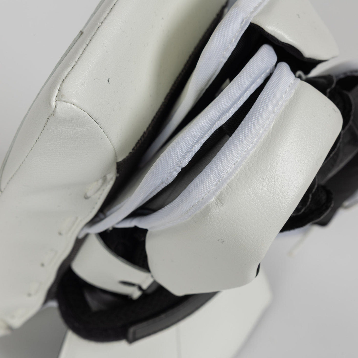 Brian's Blockers Brian's OPTIK X4 Junior Goalie Blocker - TheHockeyShop