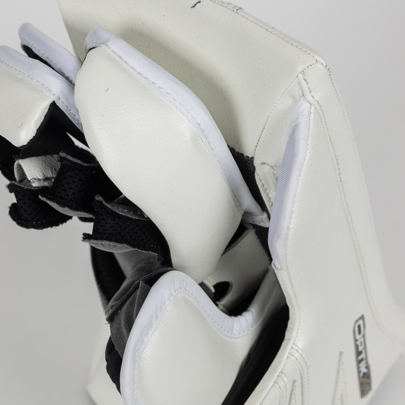 Brian's Blockers Brian's OPTIK X4 Junior Goalie Blocker - TheHockeyShop