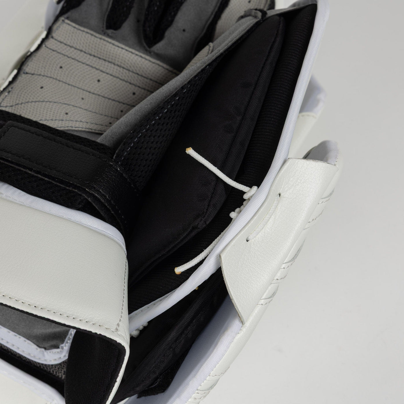 Brian's Blockers Brian's OPTIK X4 Senior Goalie Blocker - TheHockeyShop