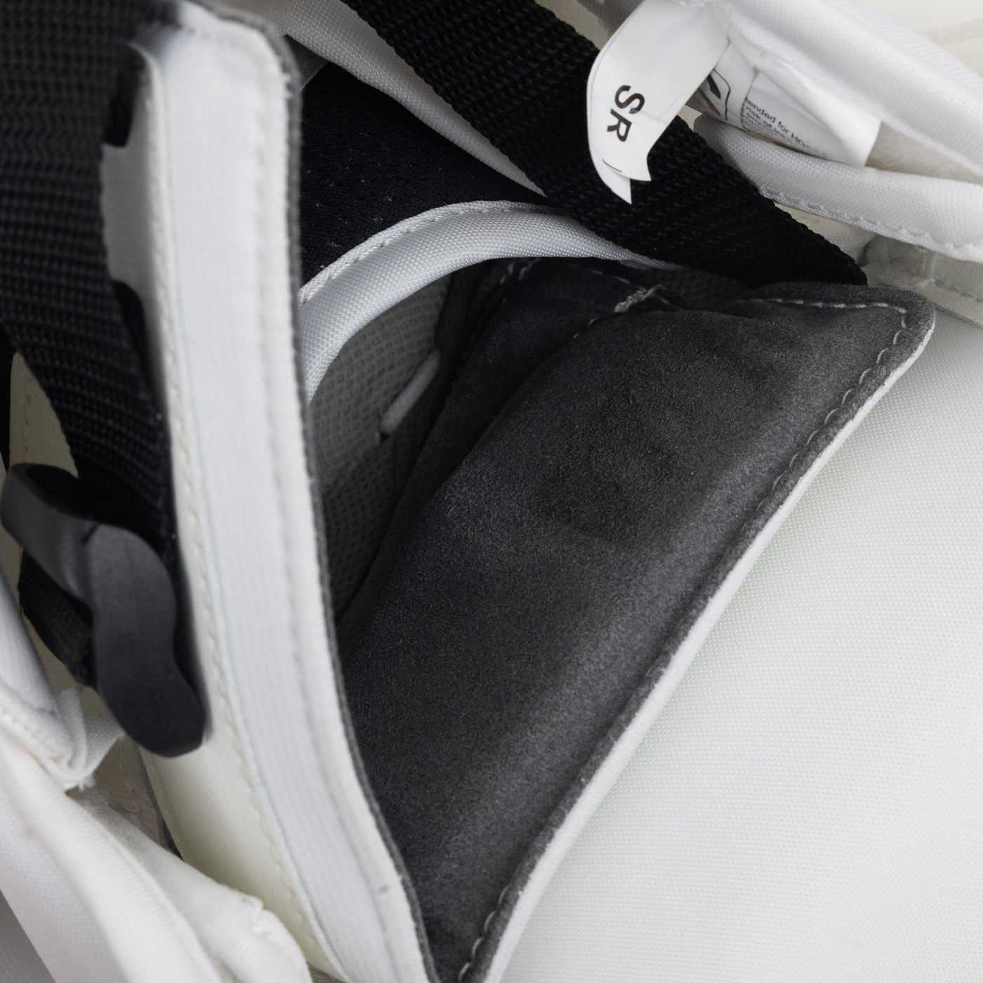 Brian's ICONIK X Senior Goalie Catcher - TheHockeyShop.com