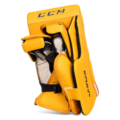 CCM Extreme Flex 5 Senior Goalie Blocker - Juuse Saros - TheHockeyShop.com