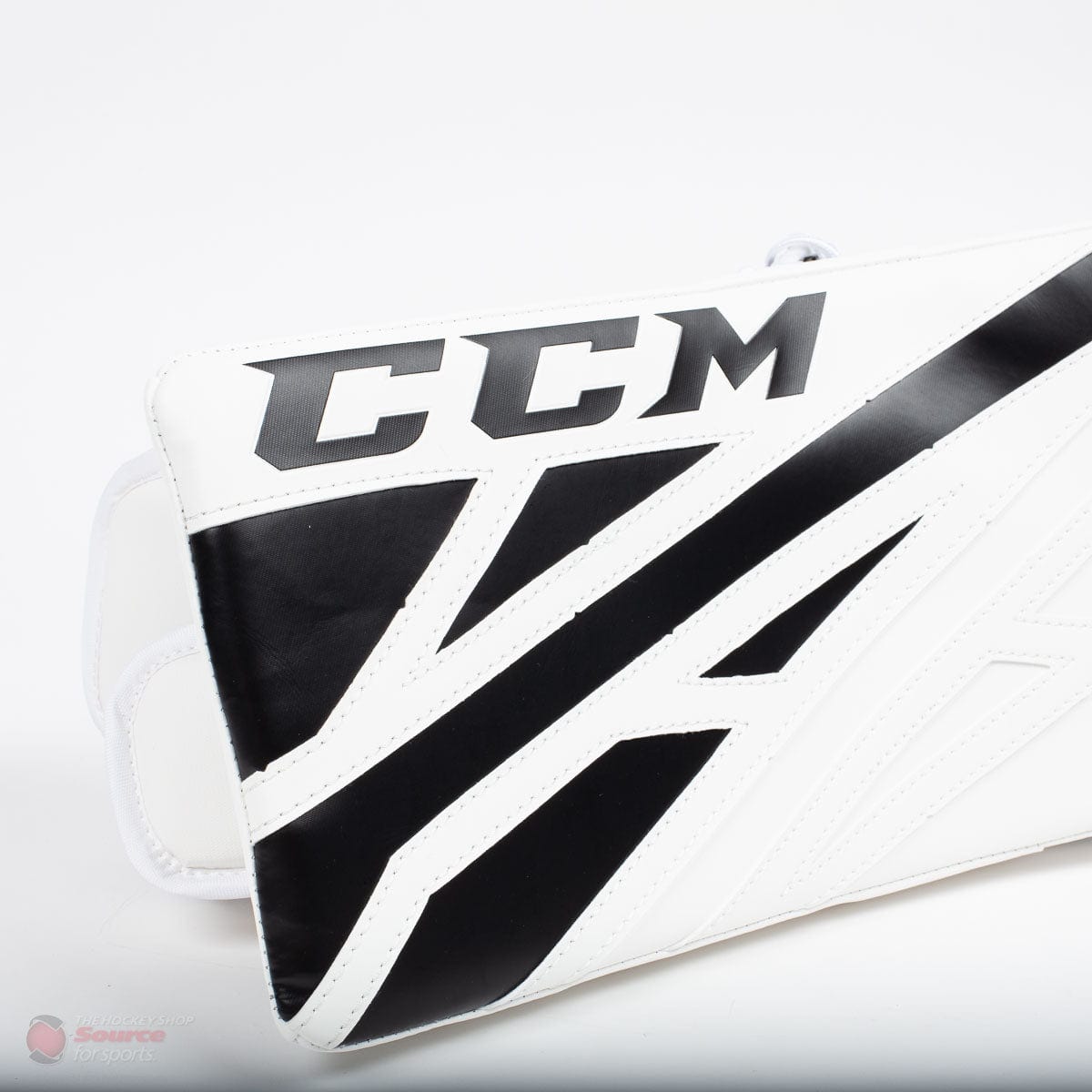 CCM Extreme Flex E4.5 Junior Goalie Blocker - Source Exclusive