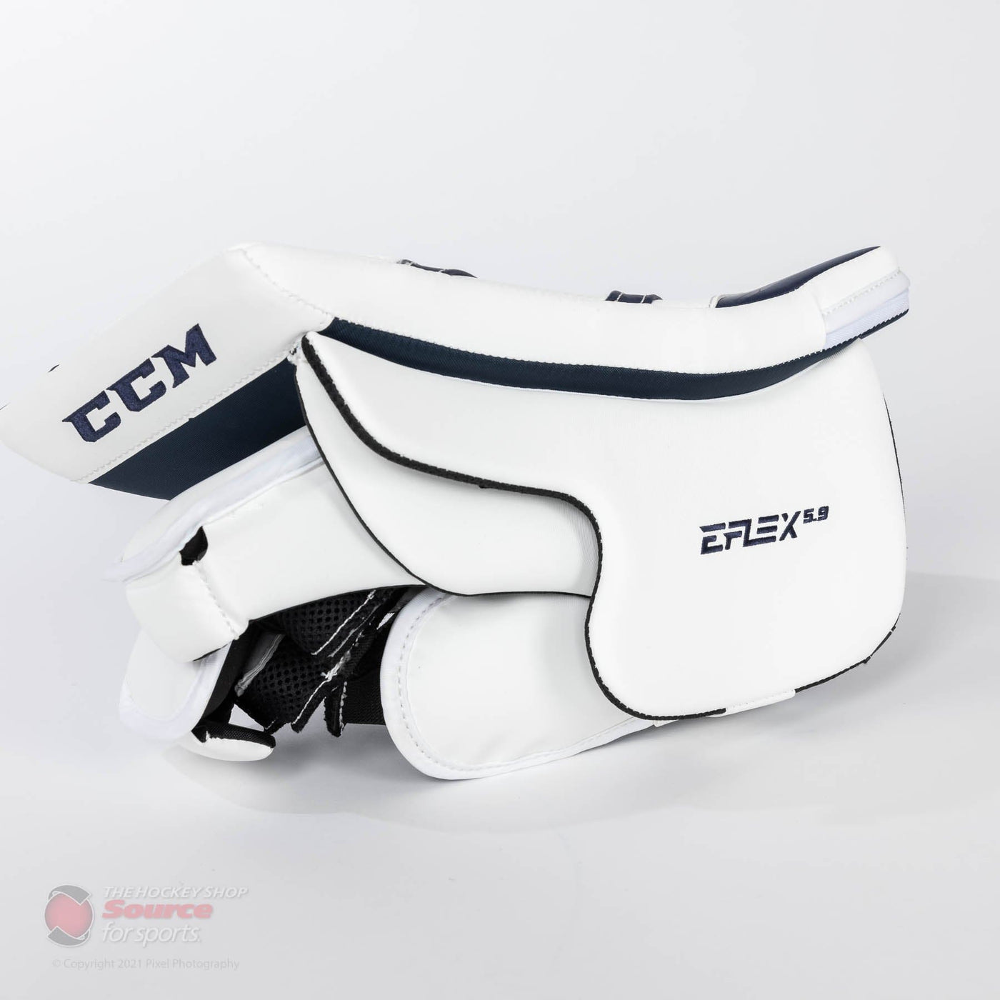CCM Extreme Flex E5.9 Intermediate Goalie Blocker