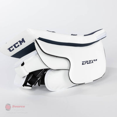 CCM Extreme Flex E5.9 Intermediate Goalie Blocker