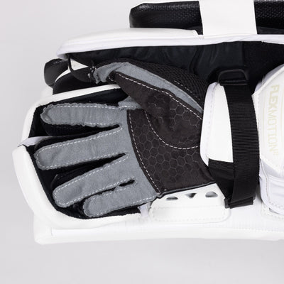 CCM Extreme Flex E7.9 Senior Goalie Blocker - TheHockeyShop.com