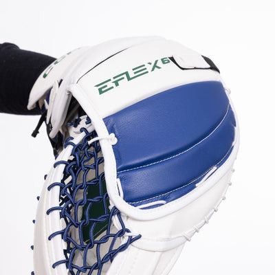 CCM Extreme Flex 6 Senior Goalie Catcher - Arturs Silovs - TheHockeyShop.com